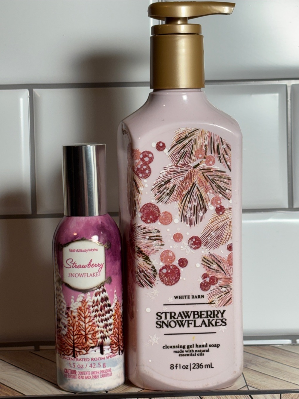 B&BW Strawberry Snowflakes Hand Soap + Room Spray Duo!